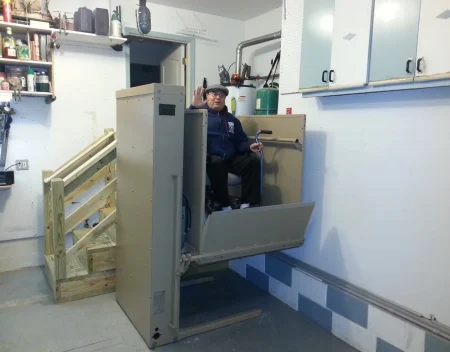 vertical platform lift